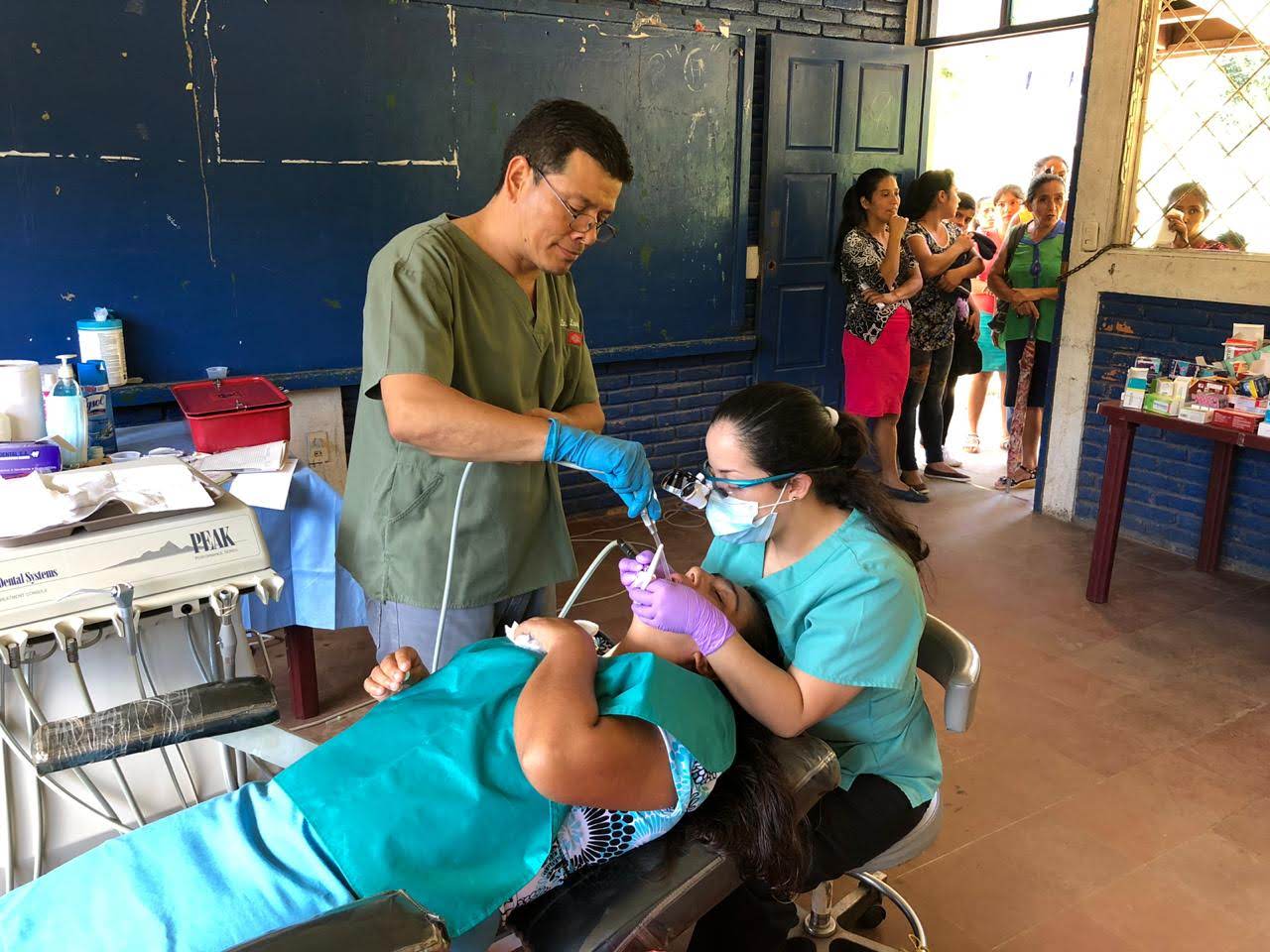Patients in Nicaragua line up to receive dental treatment from Esperança’s medical brigade team, a program created to address the shortage of primary care services and medications in rural communities.